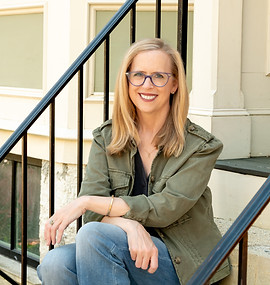 Karen M. McManus Author Photo with Credit to Kaitlyn Litchfield Photography.jpg